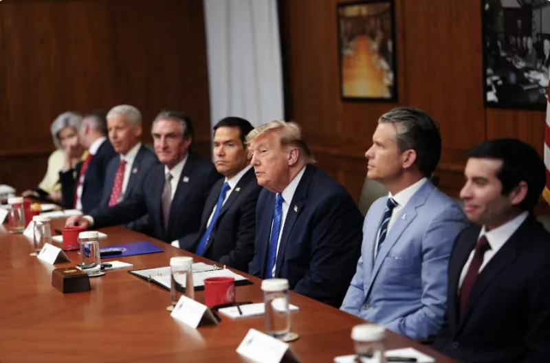 Trump Kembali Tunda Serangan ke Iran, Strategi Diplomasi atau Sekadar Gertakan?