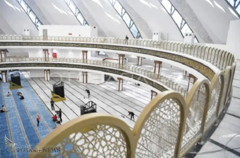 Masjid Negara IKN Gelar Tarawih Perdana, Awali Ramadan 1447 H Masjid Negara IKN Gelar Tarawih Perdana, Awali Ramadan 1447 H