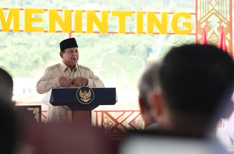 Presiden Prabowo Subianto menyampaikan sambutan saat meresmikan pembangunan lima bendungan yang tersebar di sejumlah wilayah di Indonesia, di Bendungan Meninting, Kabupaten Lombok Barat, Provinsi Nusa Tenggara Barat (NTB), pada Jumat, 10 Juli 2026.