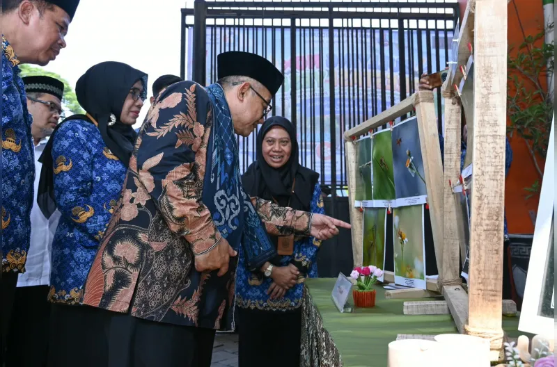 Siswa SMAN 1 Taman Ciptakan ART-MATIKS, Desain Batik dengan Matematika dan AI