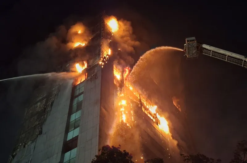 Gedung Bapenda DKI Jakarta Terbakar, Api Melalap Lantai 11 hingga 16, Data Perpajakan Dipastikan Aman