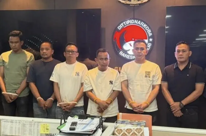 DPR Desak Polri Usut Tuntas Kasus Kasat Narkoba Tangsel, Sanksi Etik Dinilai Tak Cukup