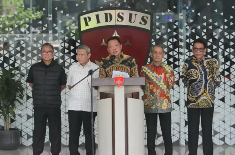 Penyidikan Tiga Kasus Korupsi Berujung Penyitaan Uang Miliaran dan 74 Kilogram Emas, Jampidsus Febrie Adriansyah Mengundurkan Diri Penyidikan Tiga Kasus Korupsi Berujung Penyitaan Uang Miliaran dan 74 Kilogram Emas, Jampidsus Febrie Adriansyah Mengundurkan Diri
