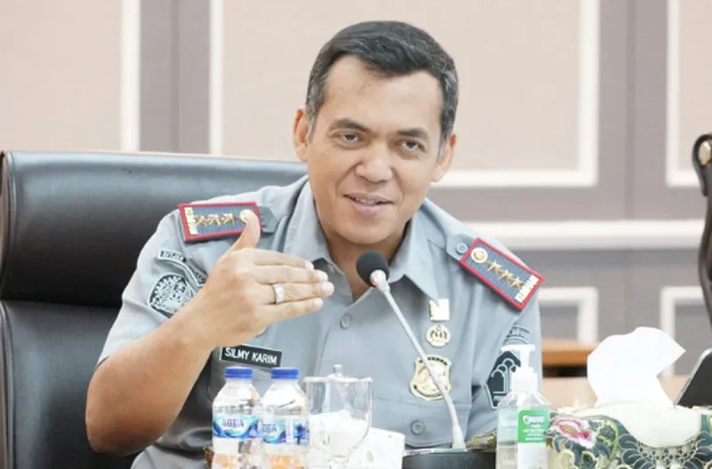 KPK Minta Wamen Imipas Silmy Karim Kooperatif dan Segera Menyerahkan Diri Terkait OTT Pejabat Imigrasi Jakarta Barat KPK Minta Wamen Imipas Silmy Karim Kooperatif dan Segera Menyerahkan Diri Terkait OTT Pejabat Imigrasi Jakarta Barat