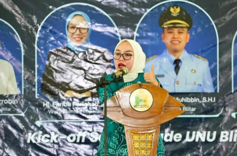 Wakil Menteri Koperasi (Wamenkop) Farida Farichah pada Seminar Ilmiah bertajuk 'Strategi Pemberdayaan Ekonomi Keluarga' di Kampus Universitas Nahdlatul Ulama (UNU) Blitar, Kabupaten Blitar, Jawa Timur, Minggu (5/7).