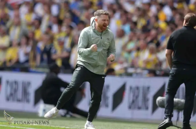 Calum McFarlane Akui Rasa Lega Usai Tumbangkan Leeds United