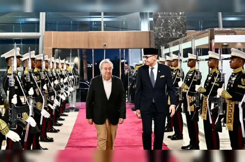 Sekretaris Jenderal Perserikatan Bangsa-Bangsa (PBB), António Guterres, tiba di Indonesia melalui Bandara Internasional Soekarno-Hatta, Tangerang, Banten, pada Sabtu malam, 17 Oktober 2026