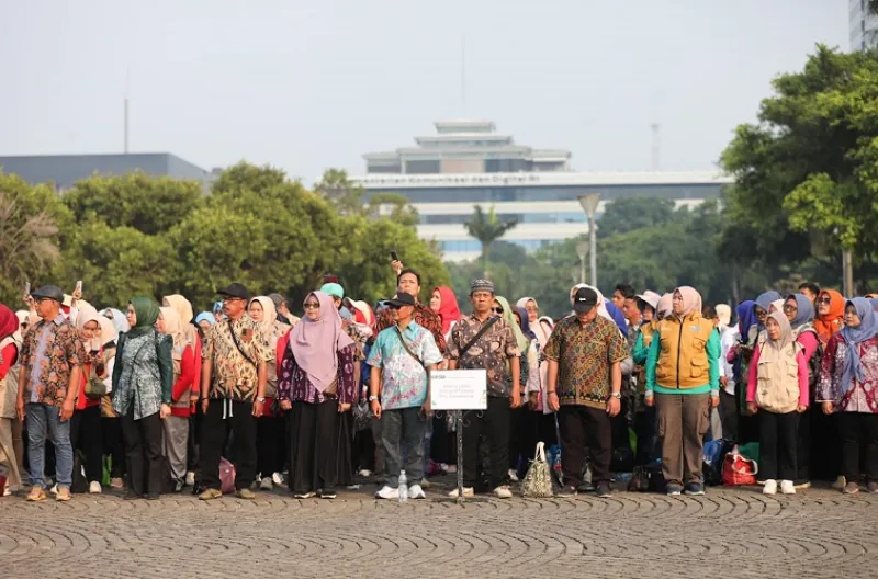Para RT, RW dan Dasawisma merupakan garda terdepan dalam pengolahan sampah dari sumber
