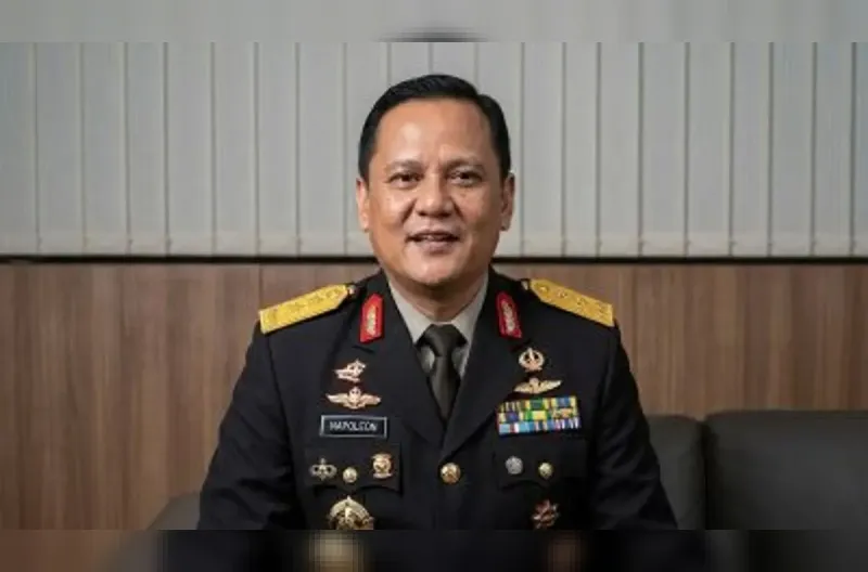 Mantan Kadivhubinter Polri Irjen Pol (Purn) Napoleon Bonaparte meninggal dunia pada Minggu, 18 Oktober 2026, pukul 10.32 WIB setelah sakit.