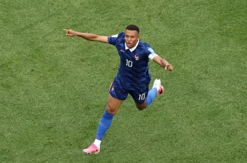Kylian Mbappe merayakan gol pertamanya ke gawang Irak di Stadion Philadelphia 23/06/2026