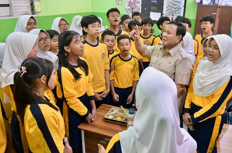 Presiden Prabowo Subianto Tinjau MBG dan SPPG Palmerah, Pastikan Program Gizi Nasional Tepat Sasaran