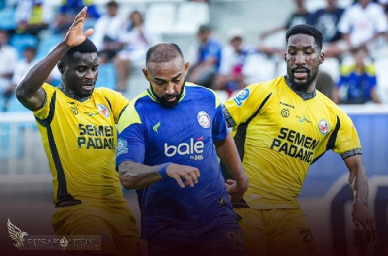 Dua Peluang Emas Terbuang! Dejan Antonic Bongkar Biang Kekalahan Semen Padang dari Arema
©PusakoNews.com/red