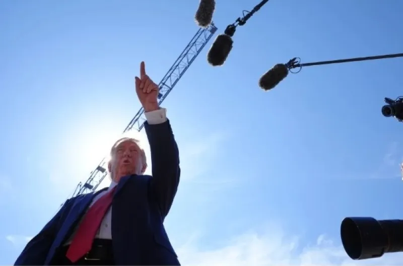 Heboh! Proyek Ballroom Mewah Trump di Gedung Putih Picu Polemik Dana Federal