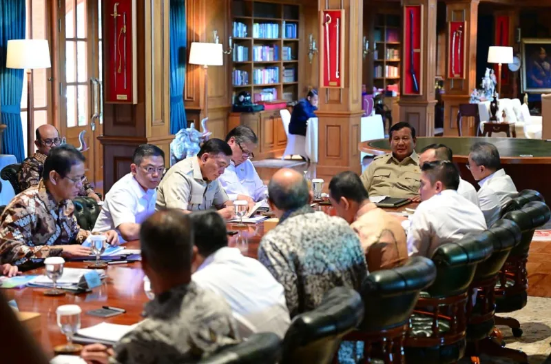 Presiden Prabowo Tetapkan Harga Khusus BBM Rp15.000/Liter untuk Nelayan Kapal 30–200 GT, Didanai BPDP Tanpa Bebani APBN