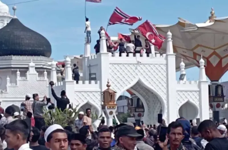 Jusuf Kalla Soroti Kericuhan Hari Damai Aceh, Minta 21 Tahun Perdamaian Helsinki Dijaga Jusuf Kalla Soroti Kericuhan Hari Damai Aceh, Minta 21 Tahun Perdamaian Helsinki Dijaga