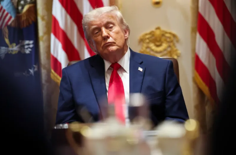 Upaya Menempatkan Wajah Trump di Uang Kertas $250 Menghadapi Hambatan